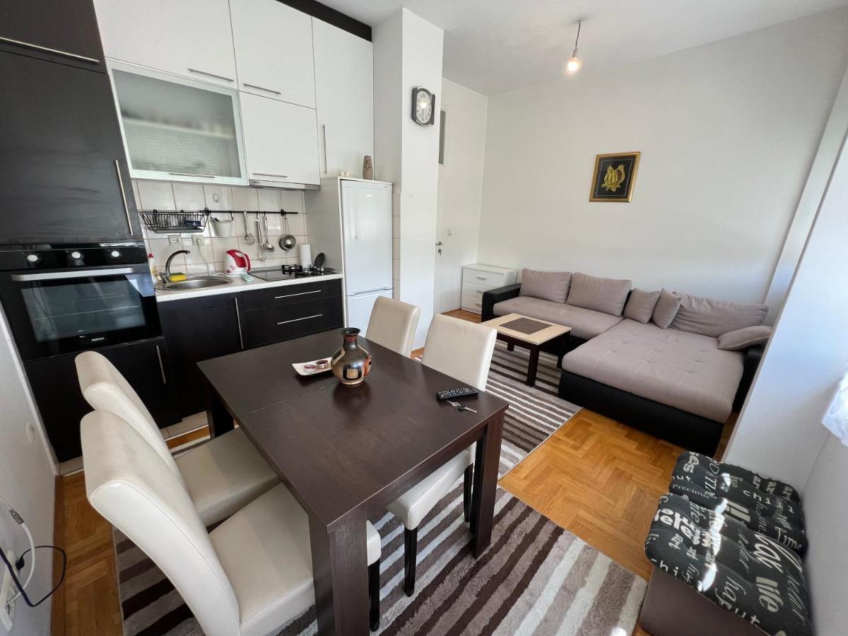 Jimmy'S Apartment سراييفو المظهر الخارجي الصورة
